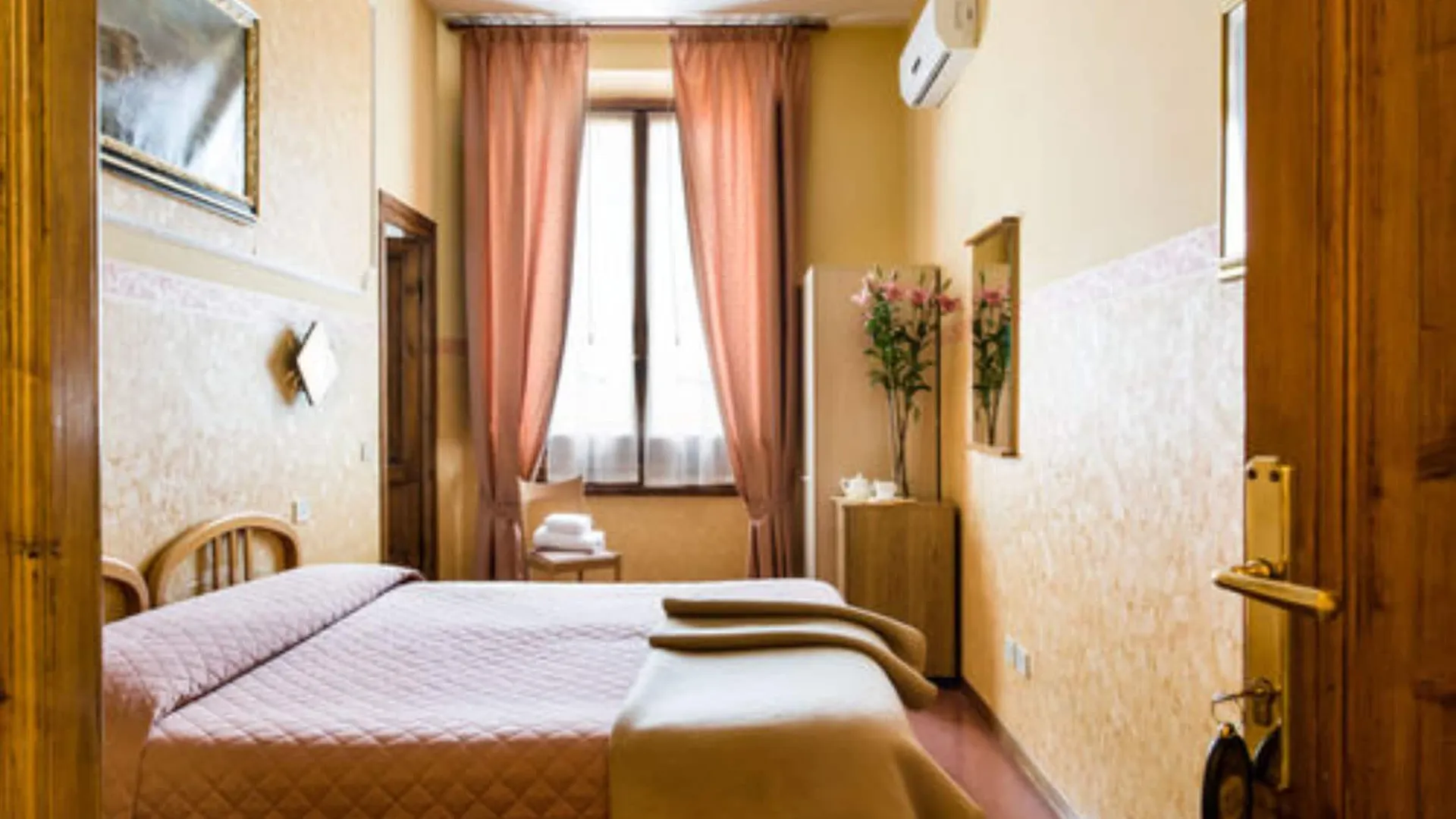 Hotel Fiorita Florence 3*,  Italy