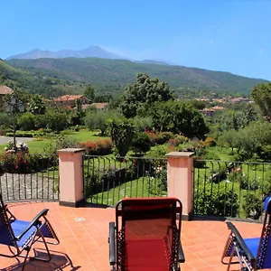  Domek letniskowy Vulcano, Tra L'etna E Il Mare Włochy